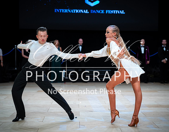 20231004_A7R5_IDF-2044