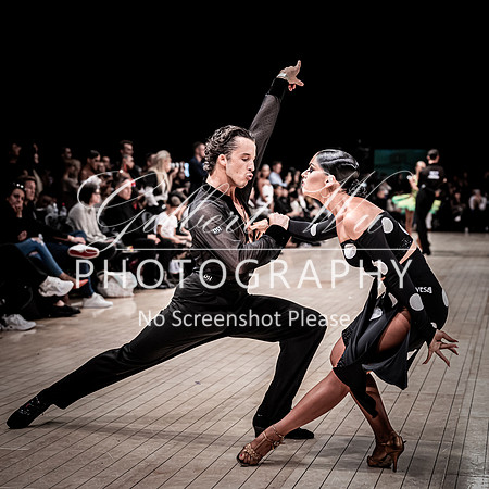 20231004_A7R5_IDF-878