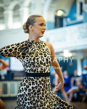 20250720_A9M3-6_PMOXF25-2634